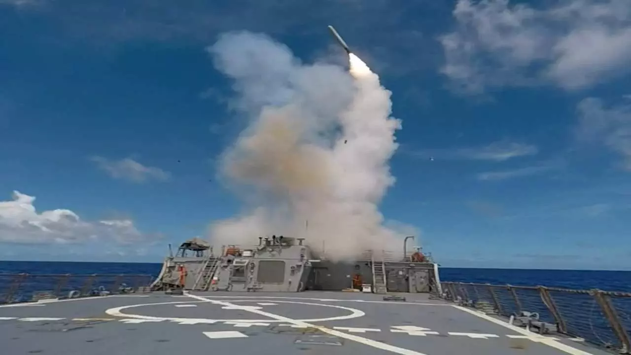 रूस के लिए काल बना अमेरिका, यूक्रेन को घातक टॉमहॉक मिसाइल देने का किया ऐलान, Russia ने पूछा... रूस के लिए काल बना अमेरिका, यूक्रेन को घातक टॉमहॉक मिसाइल देने का किया ऐलान, Russia ने पूछा...