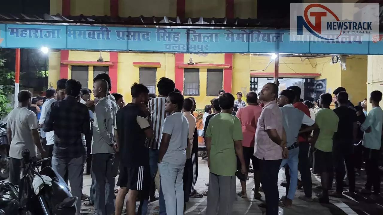 Brother stabs sister with knife, Nargis dies in love affair