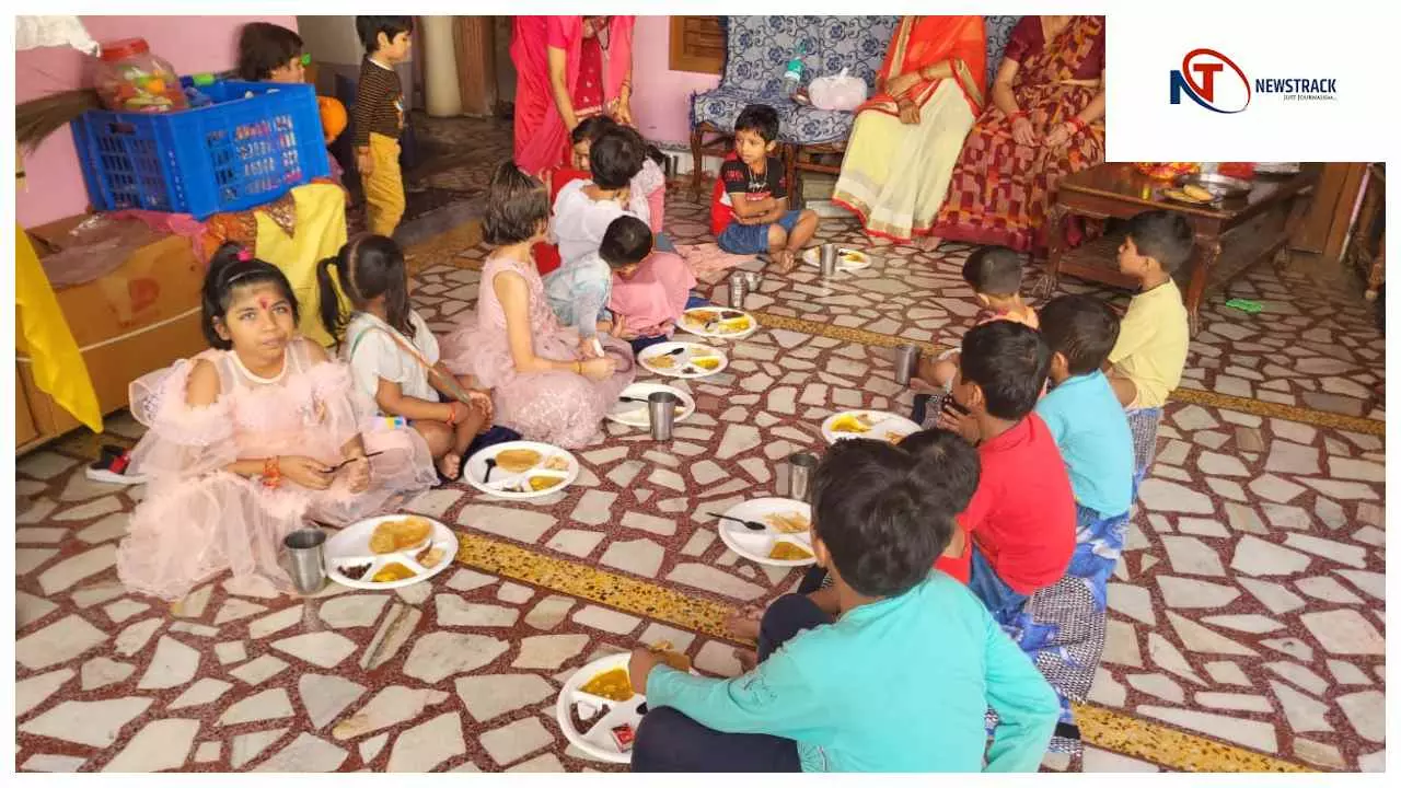 Shamli News: शामली में नवरात्रि अष्टमी पर हुआ कन्या पूजन, भक्तों ने माँ दुर्गा का किया आह्वान