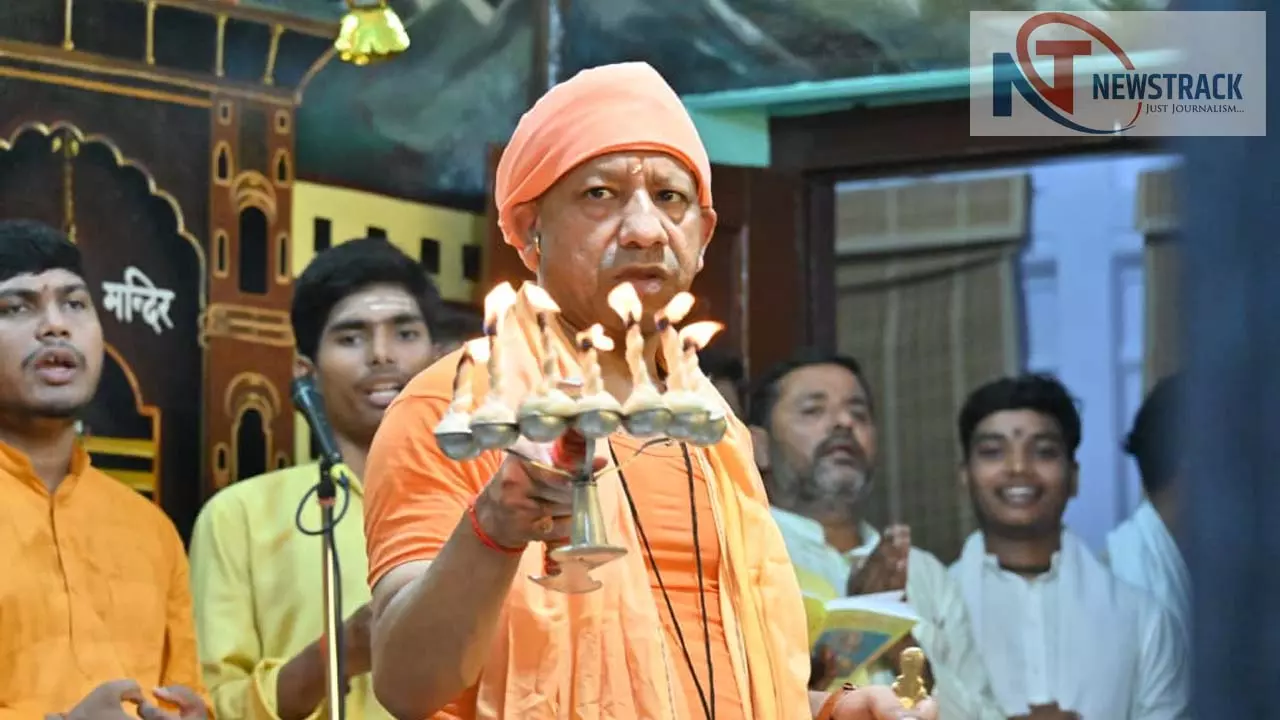 CM Yogi, who stayed in the temple all day, will perform Kanya Pujan on Navmi