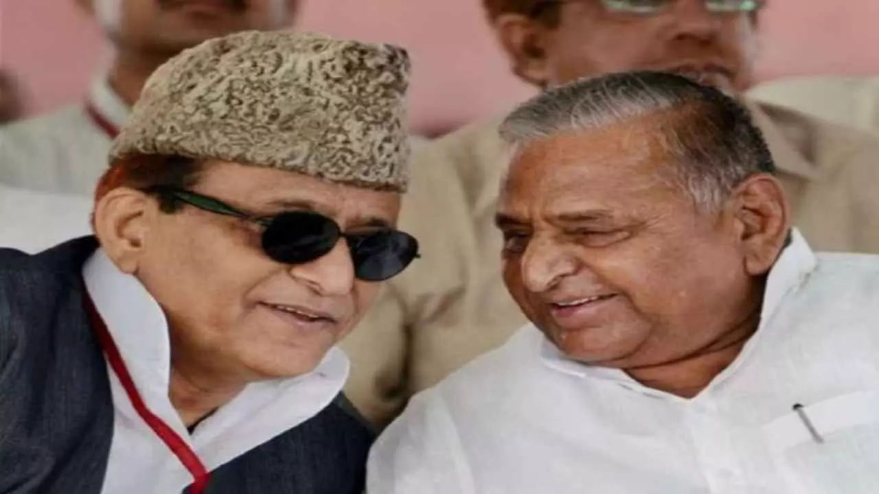 आज़म खां ने अखिलेश को दी नसीहत! 23 महीने बाद मुलायम सिंह की आयी याद, कहा-  जहां उंगली रखता था...