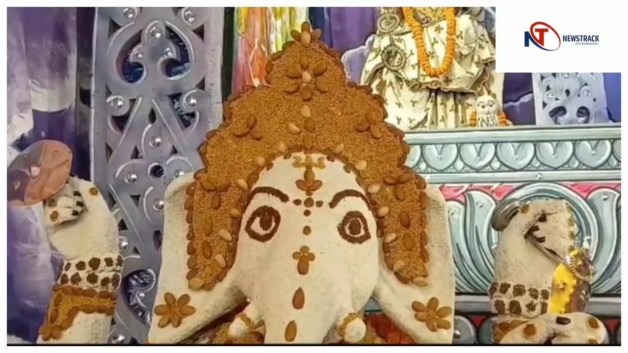 Chandauli News: मेवे की मूर्ति पूजा पंडाल में बनी चर्चा का विषय,विसर्जन के बाद जलीय जंतु भी लेंगे मेवा का आनंद