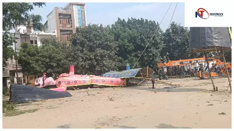 Hapur News: हवा के एक झोंके ने गिरा दिए रावण-मेघनाथ, लोगों ने कहा—अशुभ संकेत! Hapur News: हवा के एक झोंके ने गिरा दिए रावण-मेघनाथ, लोगों ने कहा—अशुभ संकेत!