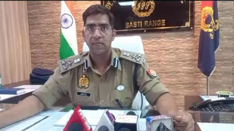 Basti News: बस्ती रेंज डीआईजी ने दिए मूर्ति विसर्जन व मेले को लेकर निर्देश