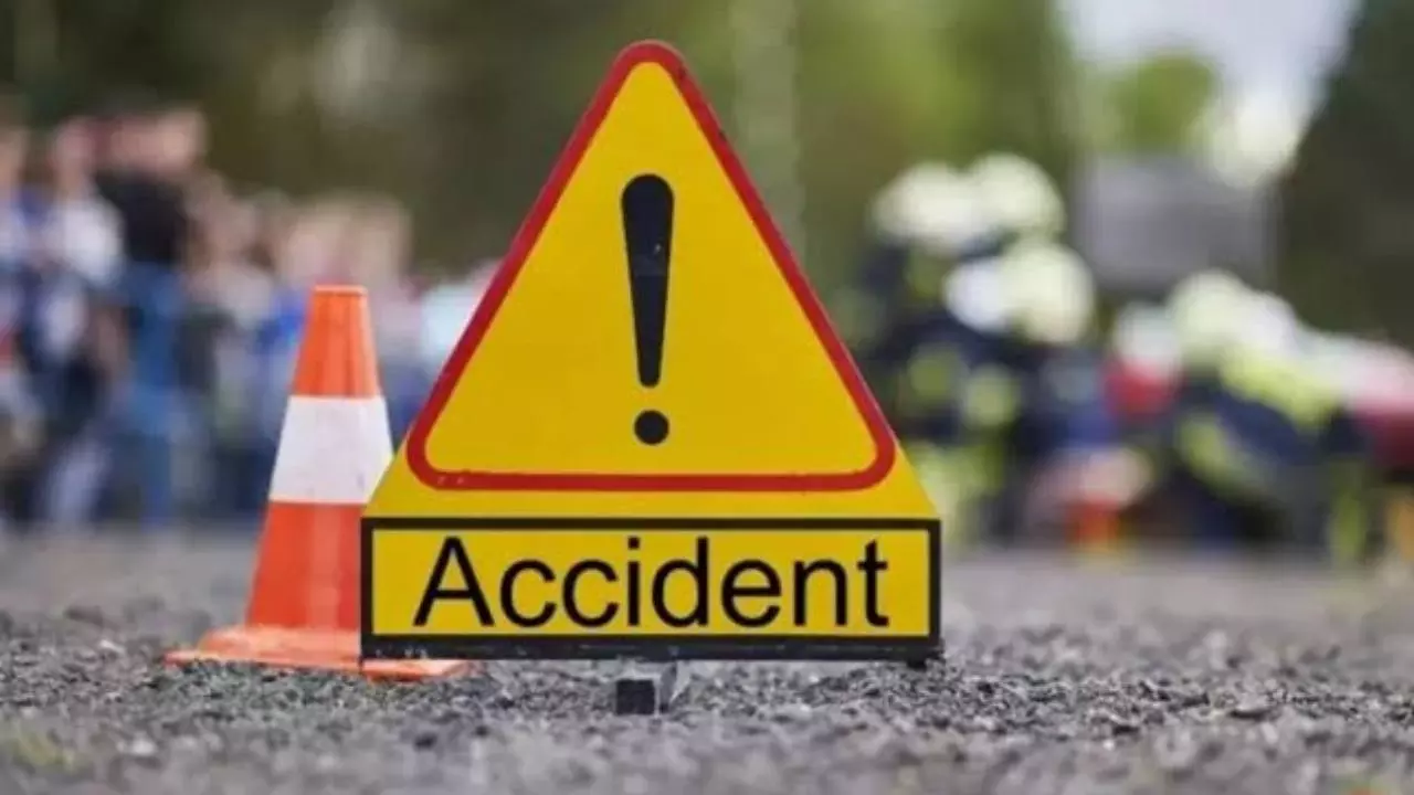 Muzaffarnagar News: मुजफ्फरनगर में भीषण सड़क हादसा, हरिद्वार जा रहे परिवार के 6 लोगों की दर्दनाक मौत