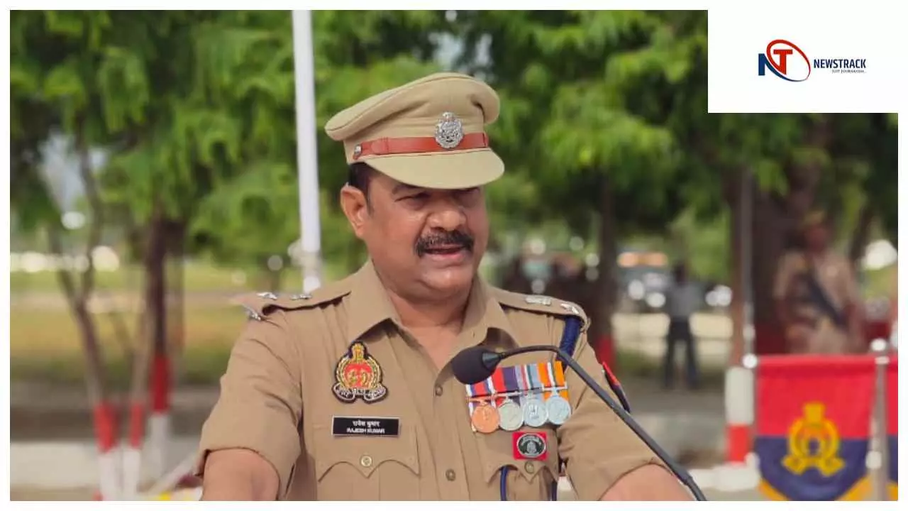 Kaushambi News: कानून-व्यवस्था को चुनौती देने वाले दलालों पर पुलिस का शिकंजा, 15 नामजद पर मुकदमा Kaushambi News: कानून-व्यवस्था को चुनौती देने वाले दलालों पर पुलिस का शिकंजा, 15 नामजद पर मुकदमा