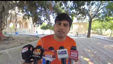 Baghpat News: बागपत का अनोखा गांव जहां रावण को पूर्वज मानते हैं, नहीं होता दहन