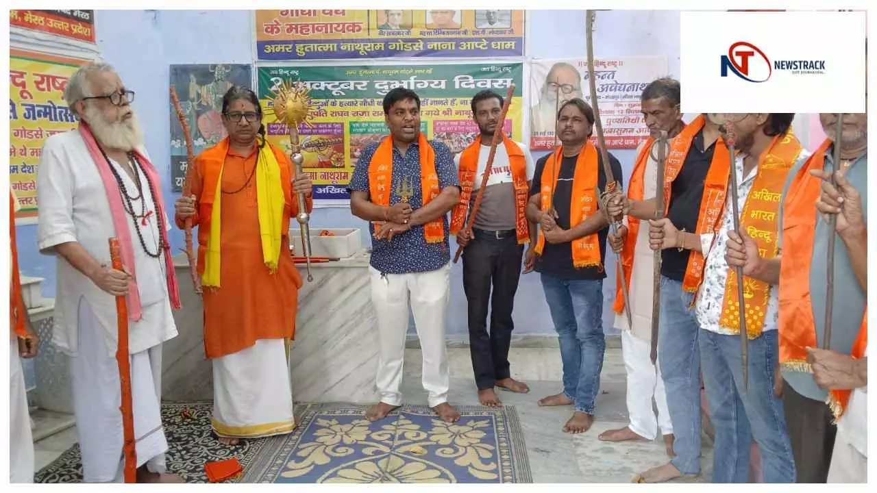 Meerut News: विजयदशमी पर अस्त्र-शस्त्र पूजन, चरखासुर दहन की अनुमति नहीं