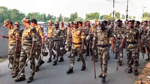 छावनी में तब्दील हुआ बरेली! जुमे की नमाज को लेकर हाई अलर्ट जारी, 8000 जवान समेत ड्रोन से निगरानी