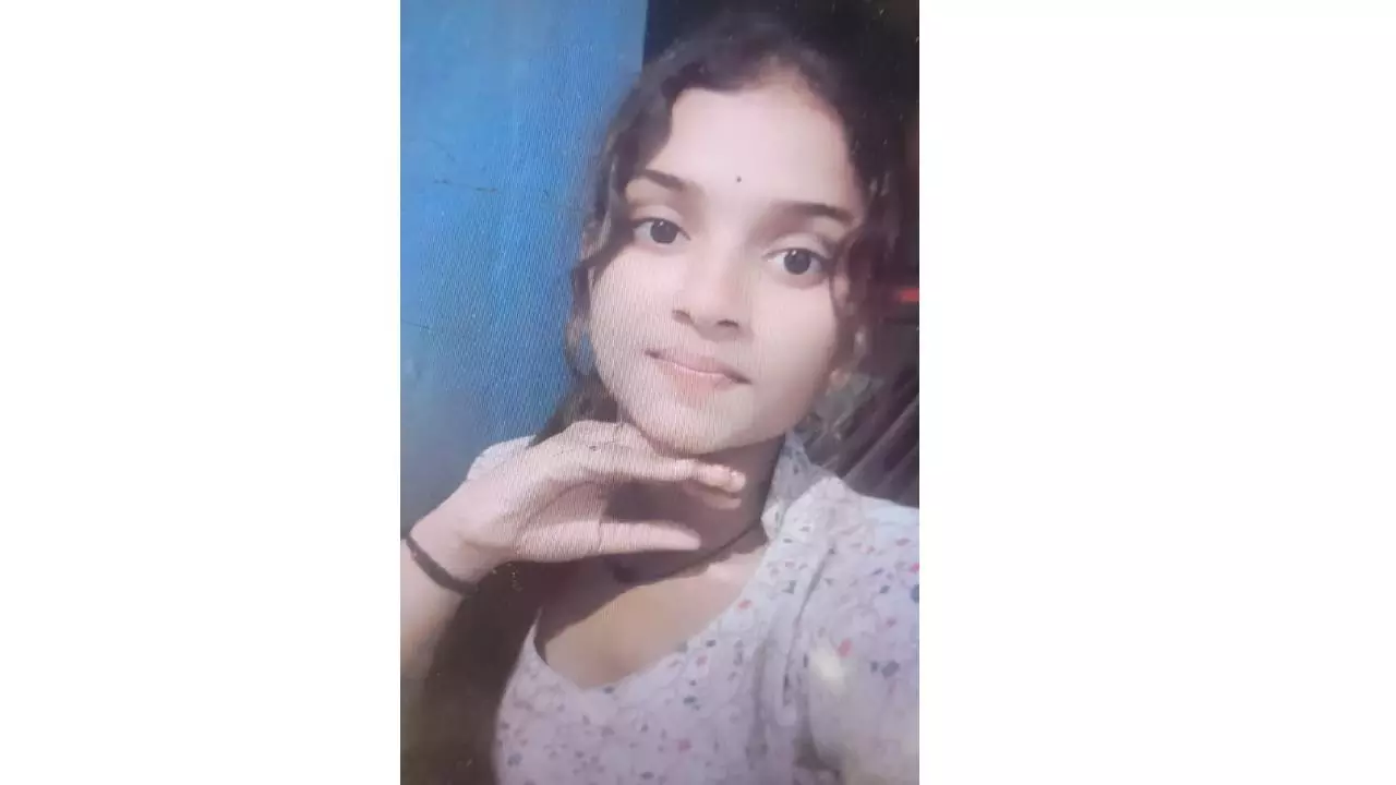 दसवीं की छात्रा ने बीमारी से तंग आकर की आत्महत्या, परिवार में मचा कोहराम