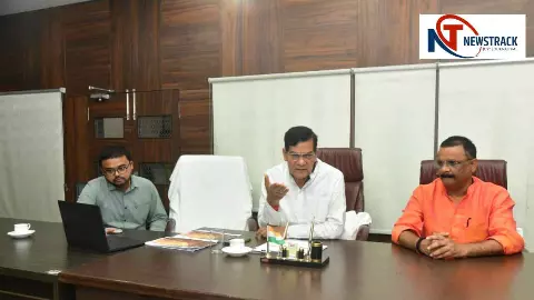 ऊर्जा मंत्री खुले ट्रांसफार्मर व लटके तार देख हुए नाराज, वाराणसी में अधिकारियों को... ऊर्जा मंत्री खुले ट्रांसफार्मर व लटके तार देख हुए नाराज, वाराणसी में अधिकारियों को...