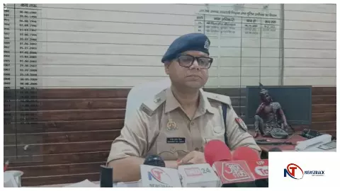 Raebareli News: रायबरेली में दलित युवक हरिओम की पीट-पीटकर हत्या, राहुल-खड़गे ने जताया रोष Raebareli News: रायबरेली में दलित युवक हरिओम की पीट-पीटकर हत्या, राहुल-खड़गे ने जताया रोष