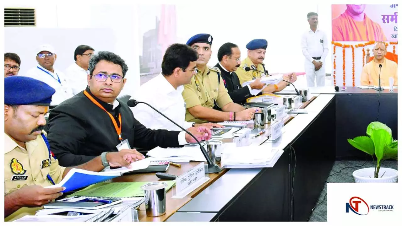 मिशन शक्ति के तहत स्कूल जाने वाली बालिकाओं के साथ छेड़छाड़ रोकने के लिए सख्त निर्देश: मुख्यमंत्री मिशन शक्ति के तहत स्कूल जाने वाली बालिकाओं के साथ छेड़छाड़ रोकने के लिए सख्त निर्देश: मुख्यमंत्री