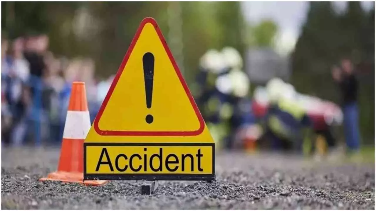 Jhansi News: बर्थडे पार्टी विवाद में सड़क हादसा, युवक की मौत, एक हिरासत में