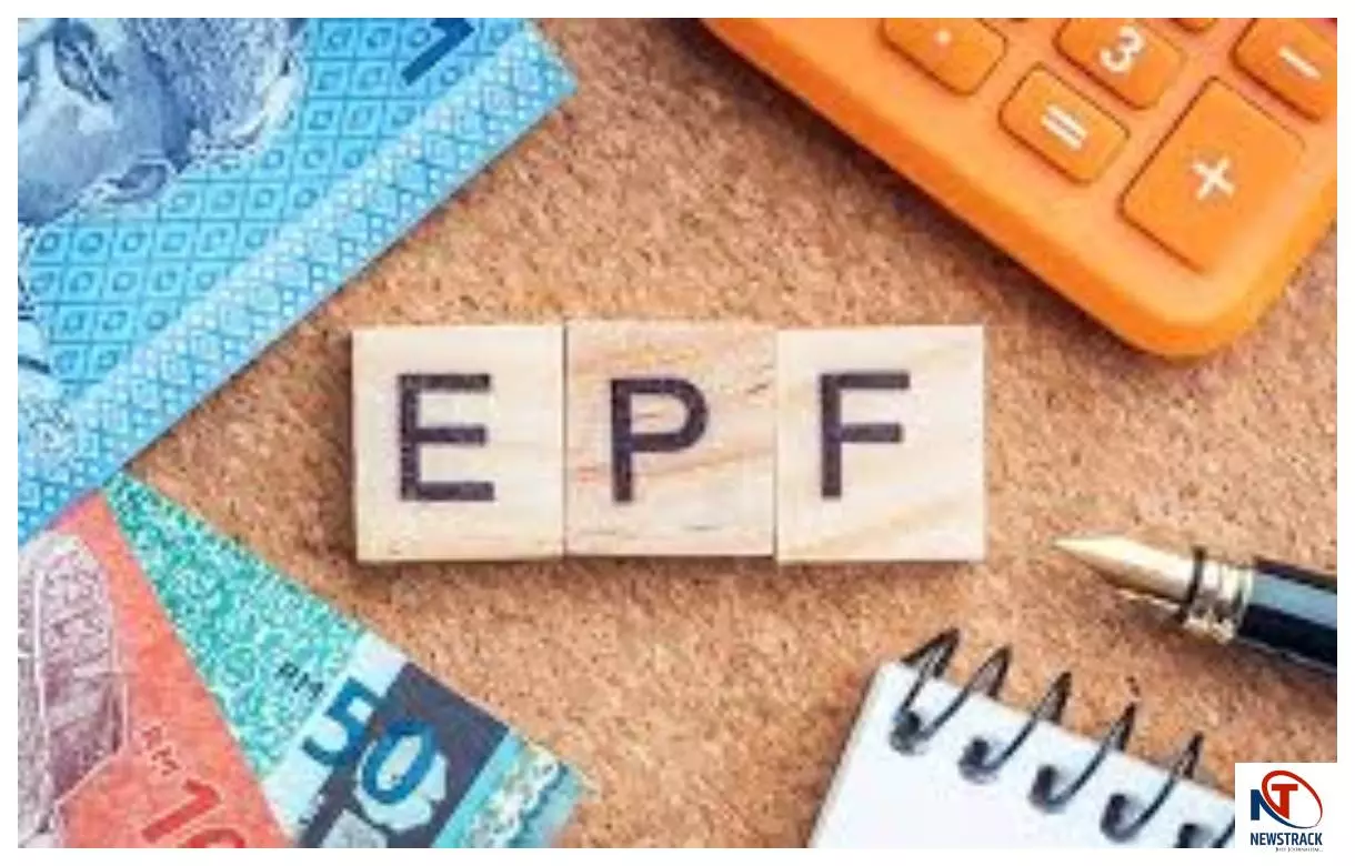नौकरी बदलते ही EPF रोकना या ट्रांसफर करना क्यों जरूरी है? नौकरी बदलते ही EPF रोकना या ट्रांसफर करना क्यों जरूरी है?