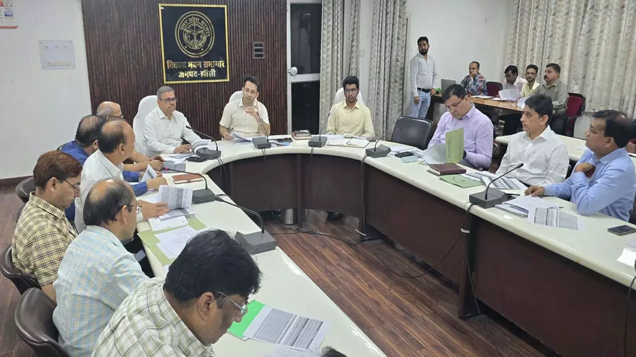 dengue cases found in Jhansi, special communicable disease control campaign launched dengue cases found in Jhansi, special communicable disease control campaign launched