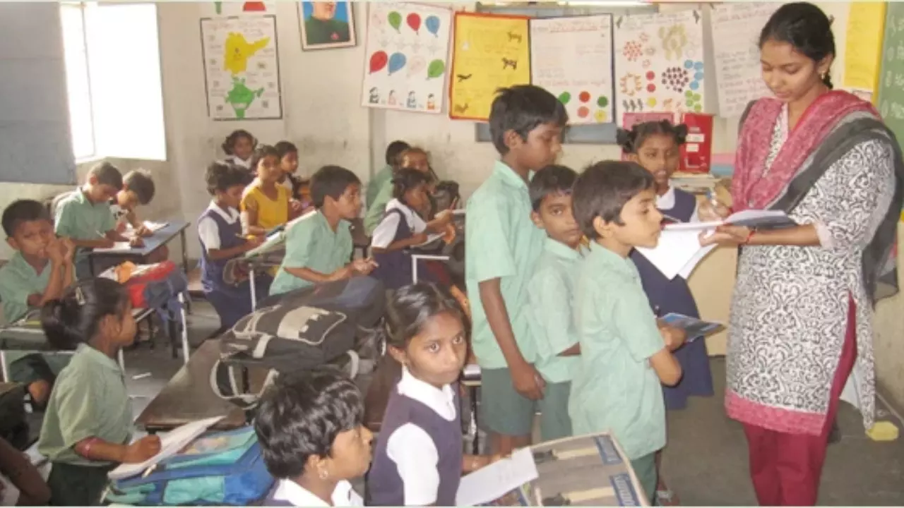 B.Ed अभ्यर्थियों के लिए यूपी सरकार की बड़ी राहत! 6 महीने का ऑनलाइन PDPET कोर्स मंजूर