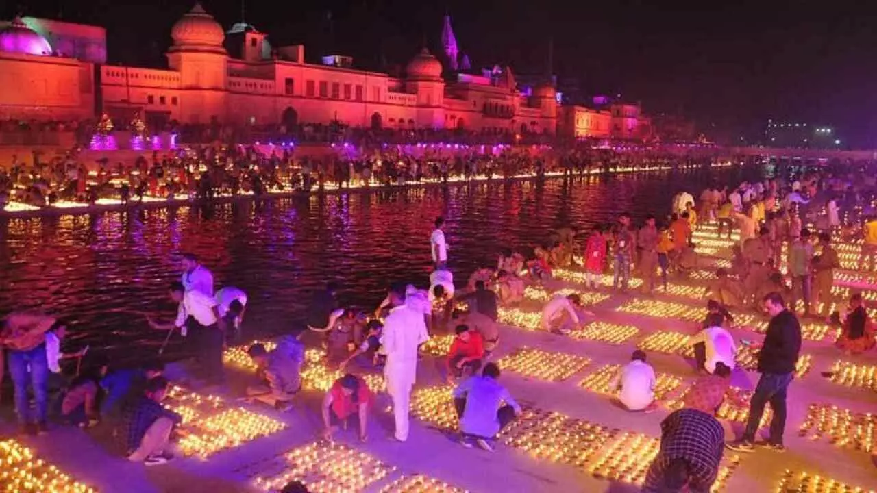 Ayodhya Diwali 2025: दीपोत्सव में झलकेगा विकास का उजियारा, योगी सरकार की योजनाओं से निखरेगी रामनगरी