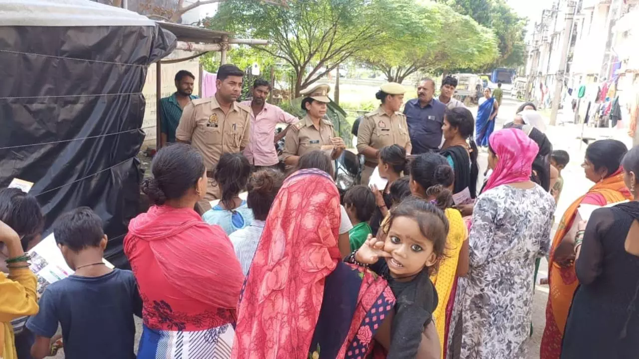 Maharajganj News: महराजगंज में मिशन शक्ति फेज-5 के तहत महिलाओं के सशक्तिकरण कार्यक्रम का आयोजन