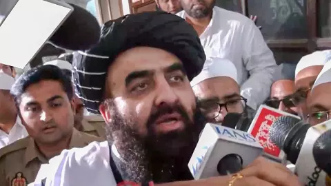 अफगान मंत्री मुत्तकी का बयान- देवबंद ने इस्लामी शिक्षा को नई दिशा दी, स्वागत से अभिभूत अफगान मंत्री मुत्तकी का बयान- देवबंद ने इस्लामी शिक्षा को नई दिशा दी, स्वागत से अभिभूत