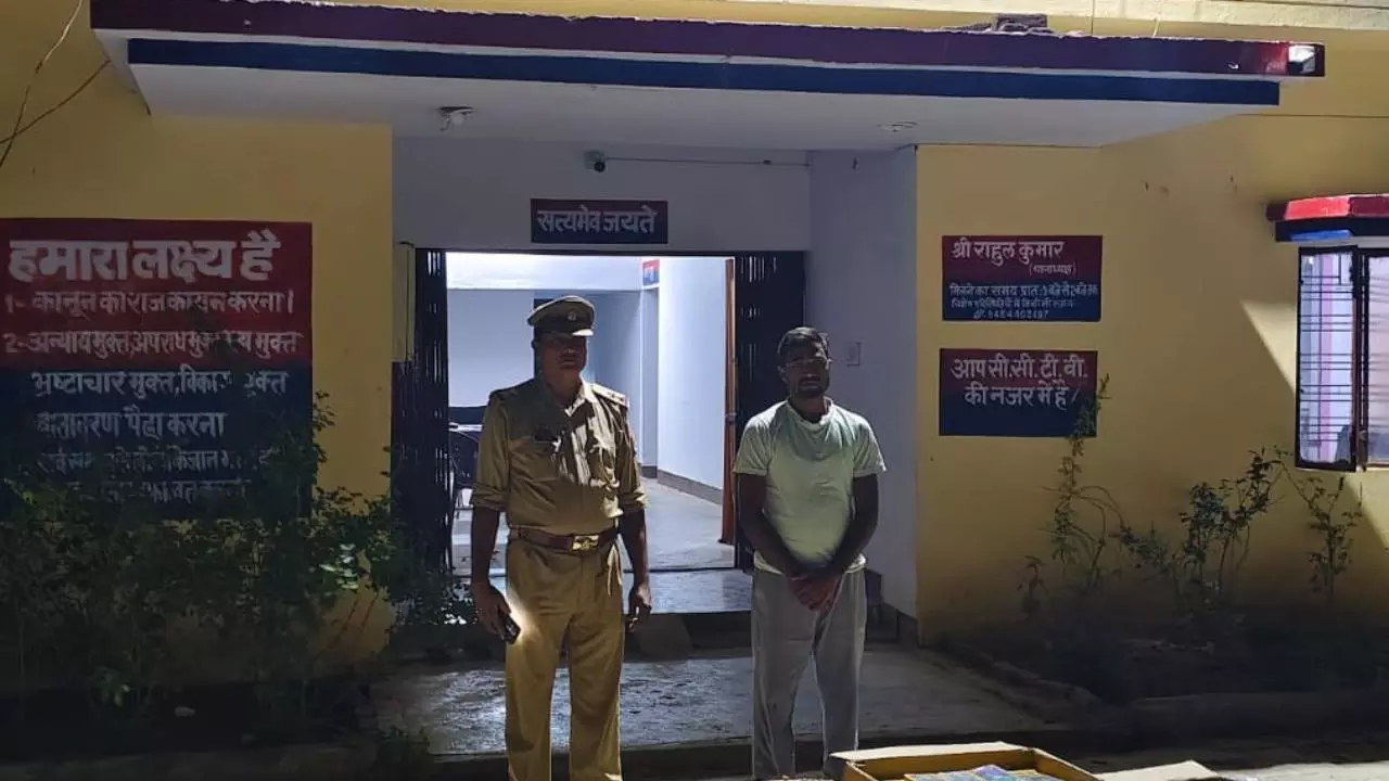 Kanpur News: कानपुर देहात में 103 किलो अवैध पटाखे बरामद, लाइसेंसधारी  गिरफ्तार