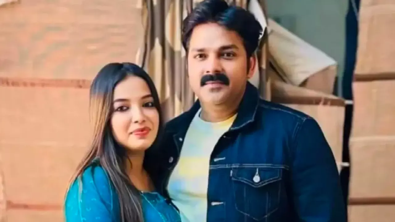 Pawan Singh Wife Jyoti Singh Video