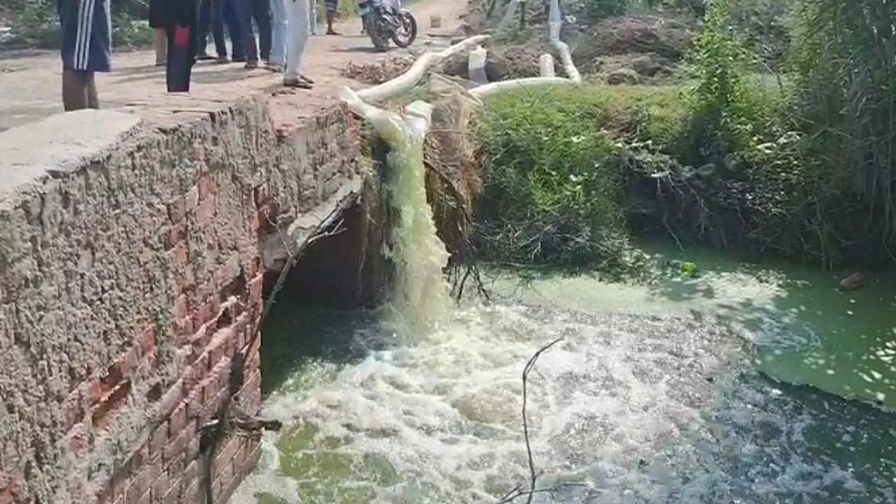 Water drainage started after four months in Kurkanda village of Mathura