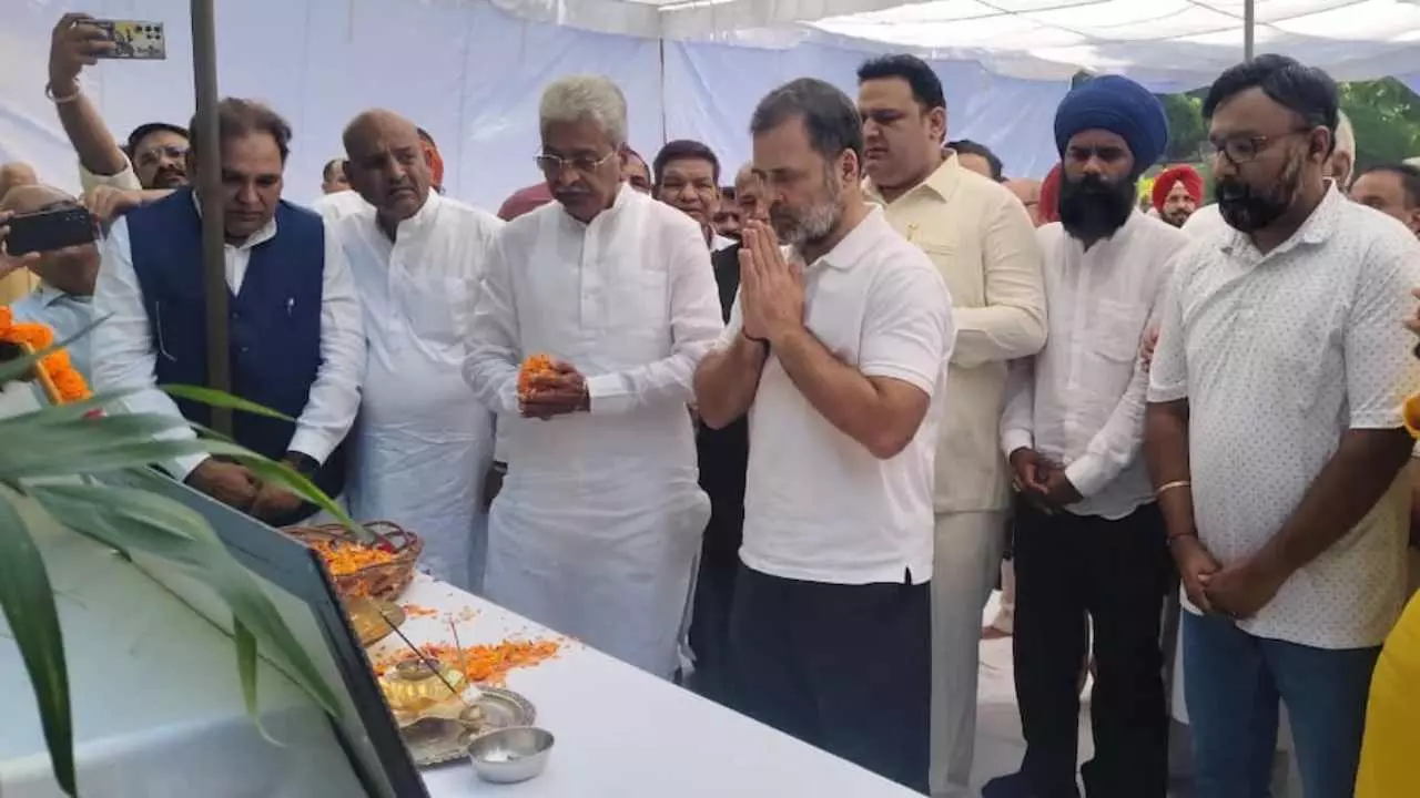 IPS के घर पहुंचते ही फायर हुए राहुल गांधी, PM-CM पर साधा निशाना, कहा-आरोपी को तुरंत अरेस्ट करो