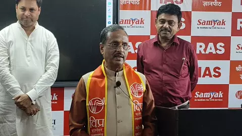 Dr. Dinesh Sharma Emphasizes Value-Based Education in Jaipur Dr. Dinesh Sharma Emphasizes Value-Based Education in Jaipur