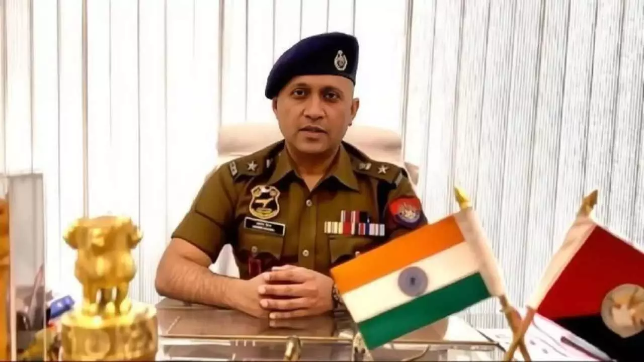 बक्सर की राजनीति में नई लहर—आनंद मिश्रा के नेतृत्व की कहानी-बक्सर के विधायक आनंद मिश्रा: ईमानदारी, प