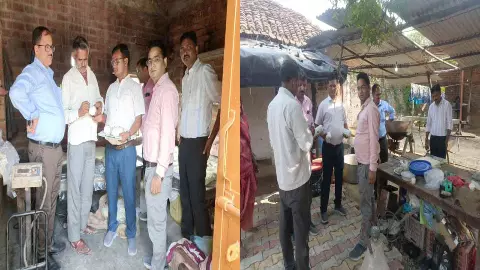 Jalaun News: खोया भट्ठियों पर खाद्य विभाग की बड़ी कार्यवाही, 160 किलोग्राम खोया कराया नष्ट Jalaun News: खोया भट्ठियों पर खाद्य विभाग की बड़ी कार्यवाही, 160 किलोग्राम खोया कराया नष्ट