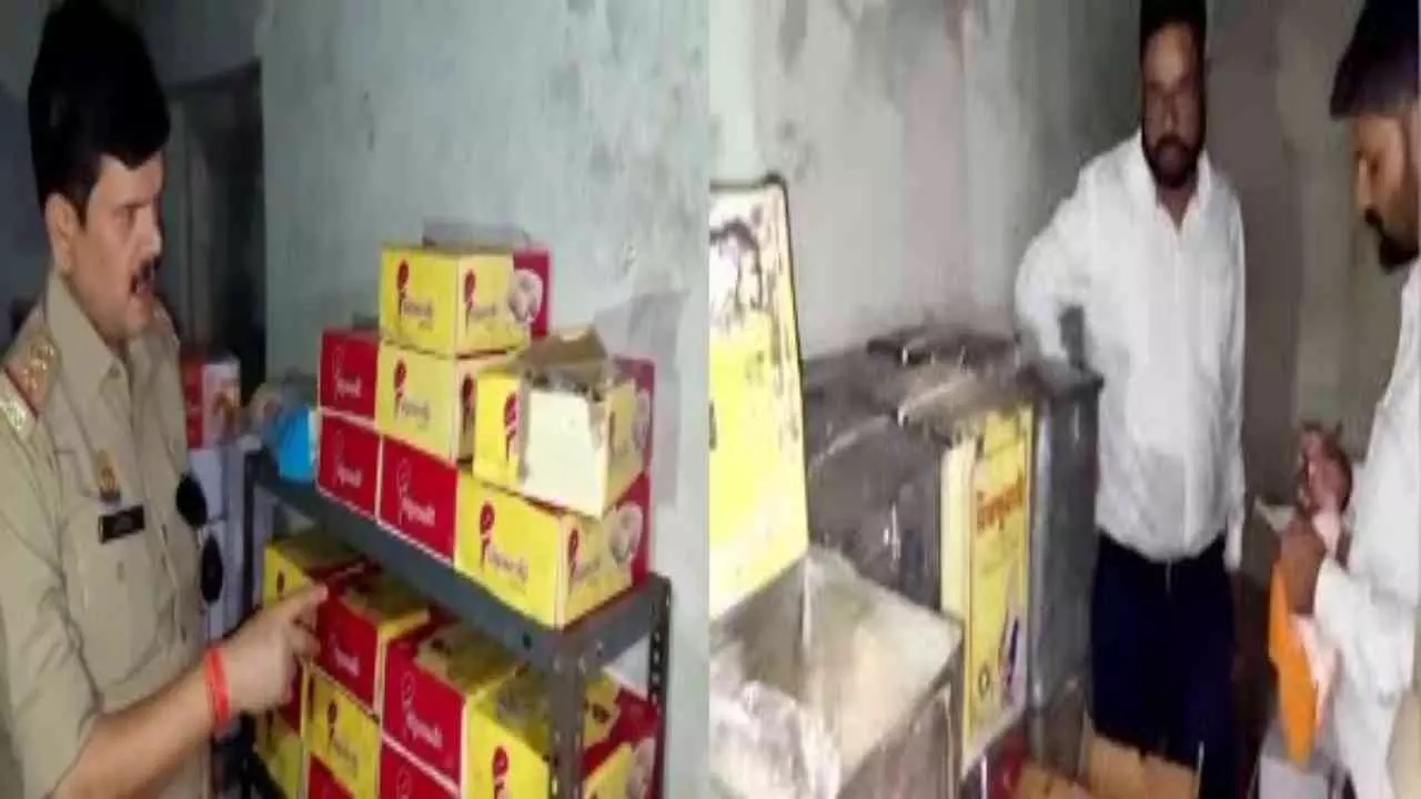 Azamgarh News: खाद्य विभाग की संयुक्त टीम ने दुकानों पर की छापेमारी, मिलावट खोरो में मचा हड़कंप