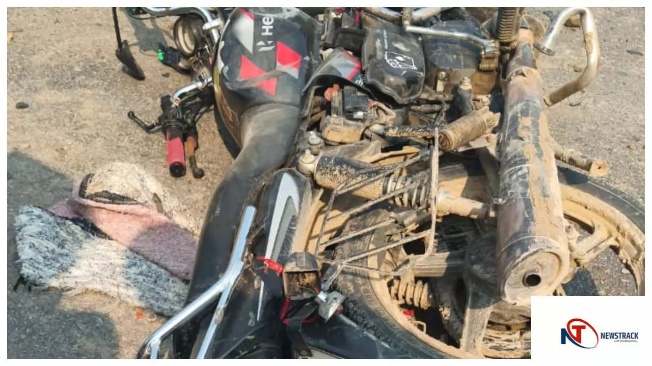 Jalaun News : कानपुर-झांसी हाईवे पर तेज रफ्तार वाहन की टक्कर से बाइक सवार की मौत