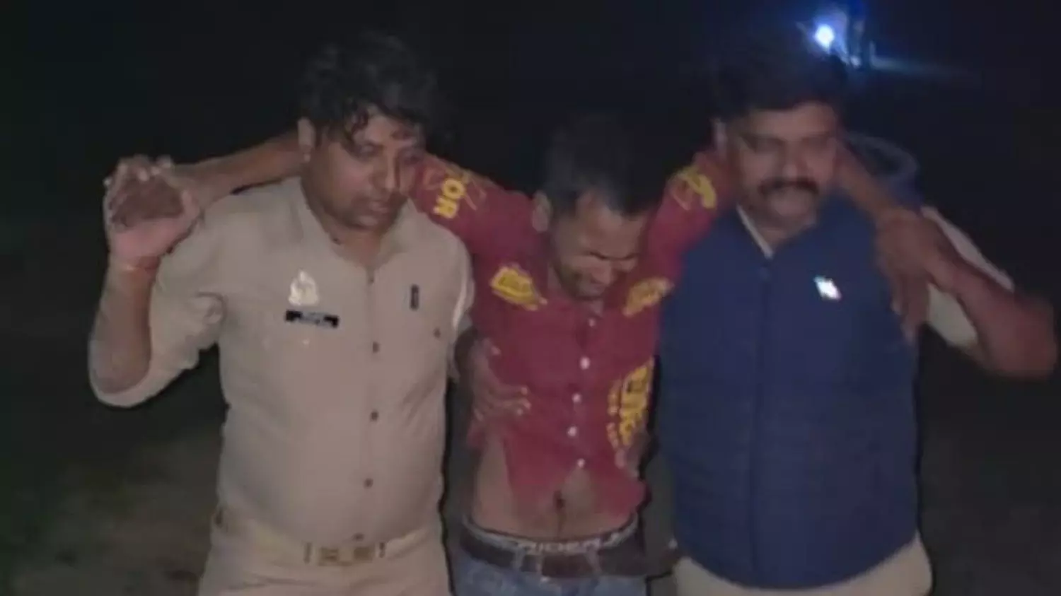लखनऊ में पुलिस एनकाउंटर में घायल हुआ नाबालिग से दुष्कर्म केस में फरार 25 हजार का इनामी बदमाश, पैर में लगी गोली