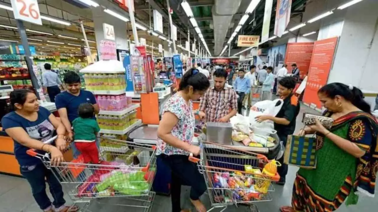 Chhattisgarh: GST 2.0 रिफॉर्म से रायपुर के बाजारों में लौटी रौनक, व्यापारी और ग्राहक उत्साहित