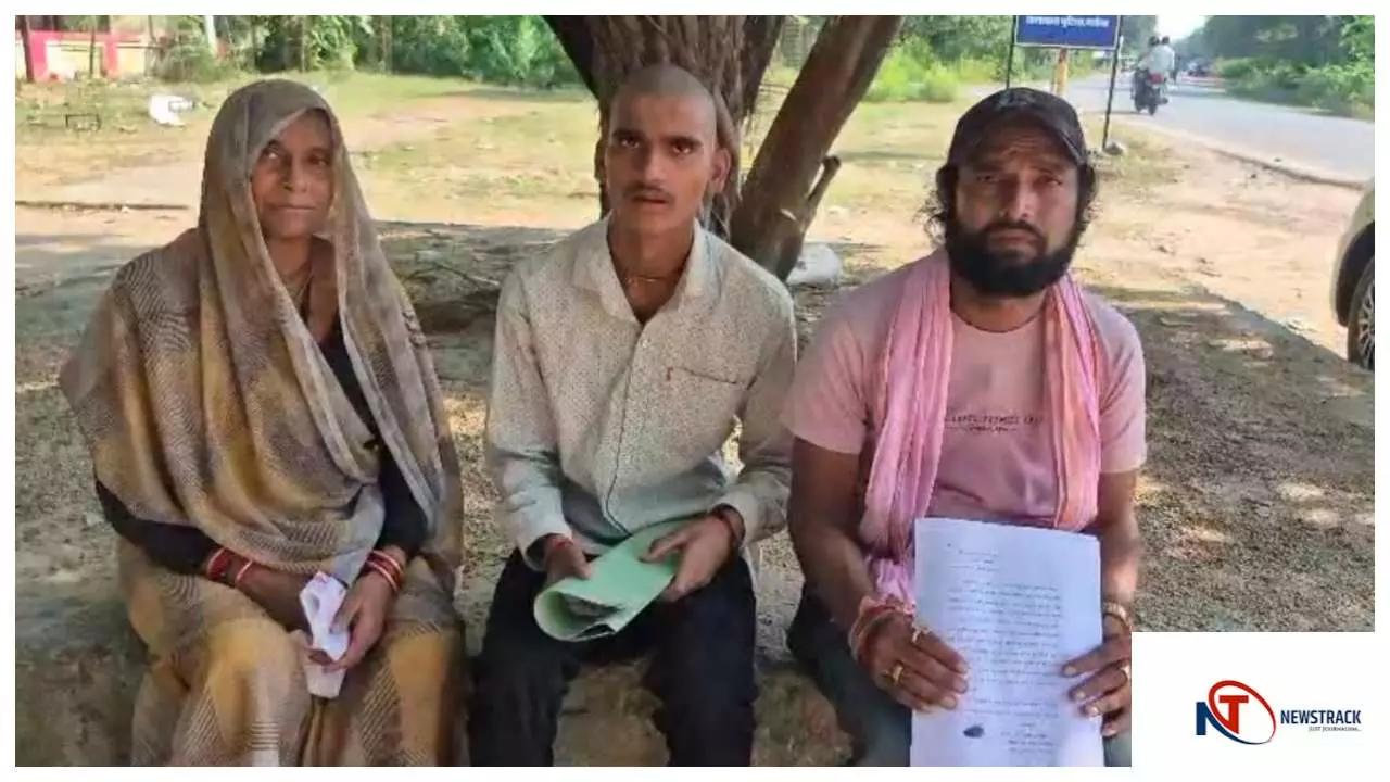 Mahoba News : महोबा में दबंगों की पिटाई से महिला की मौत, परिजनों ने एसपी से की न्याय की मांग