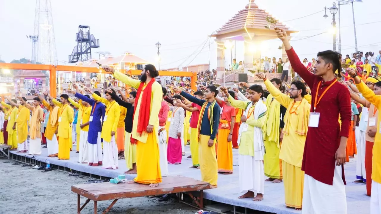 अयोध्या में 2100 लोग करेंगे ऐतिहासिक महाआरती, योगी सरकार की प्रेरणा से सरयू तट पर विशेष आयोजन