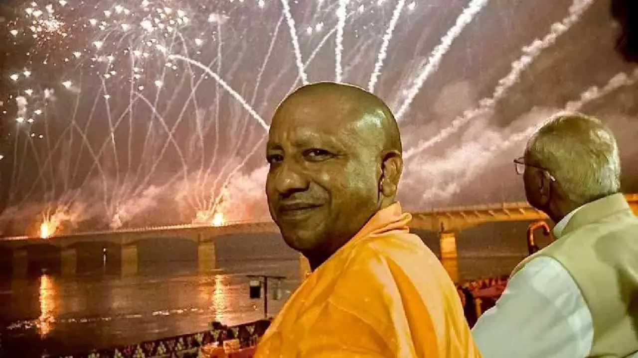 दीपोत्सव पर निषाद और मलिन बस्ती में दीपावली मनाएंगे CM योगी,  400 लोगों के साथ फलाहार करेंगे मुख्यमंत्री, बच्चों को देंगे मिठाई और ट्रॉफी