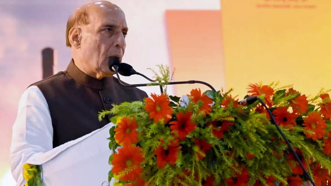 Rajnath Singh appreciates CM Yogi, says- investors have more confidence in government