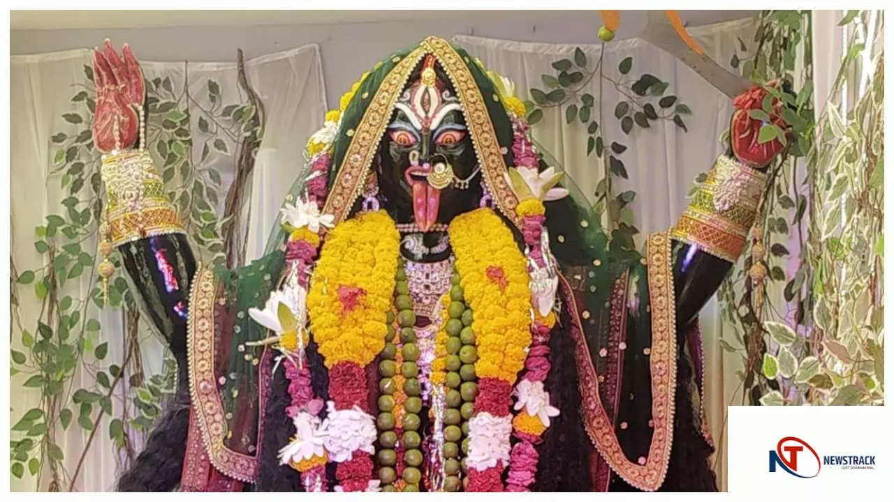 Jhansi News : झांसी में अमावस्या वाली काली माता के दरबार में उमड़ी श्रद्धालुओं की भारी भीड़