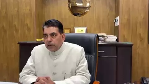 Aligarh News: एएमयू में दिवाली मनाने की मिली अनुमति, हिंदू छात्रों की बड़ी जीत Aligarh News: एएमयू में दिवाली मनाने की मिली अनुमति, हिंदू छात्रों की बड़ी जीत