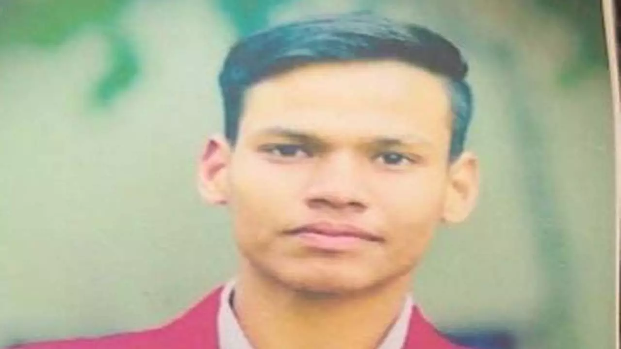 Private college student missing, father begs police