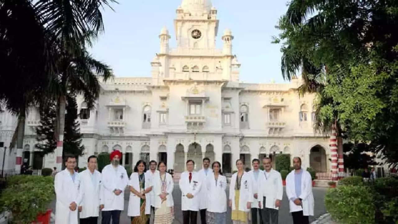 Hospitals and Medical Institute of Lucknow alert on Diwali 2025