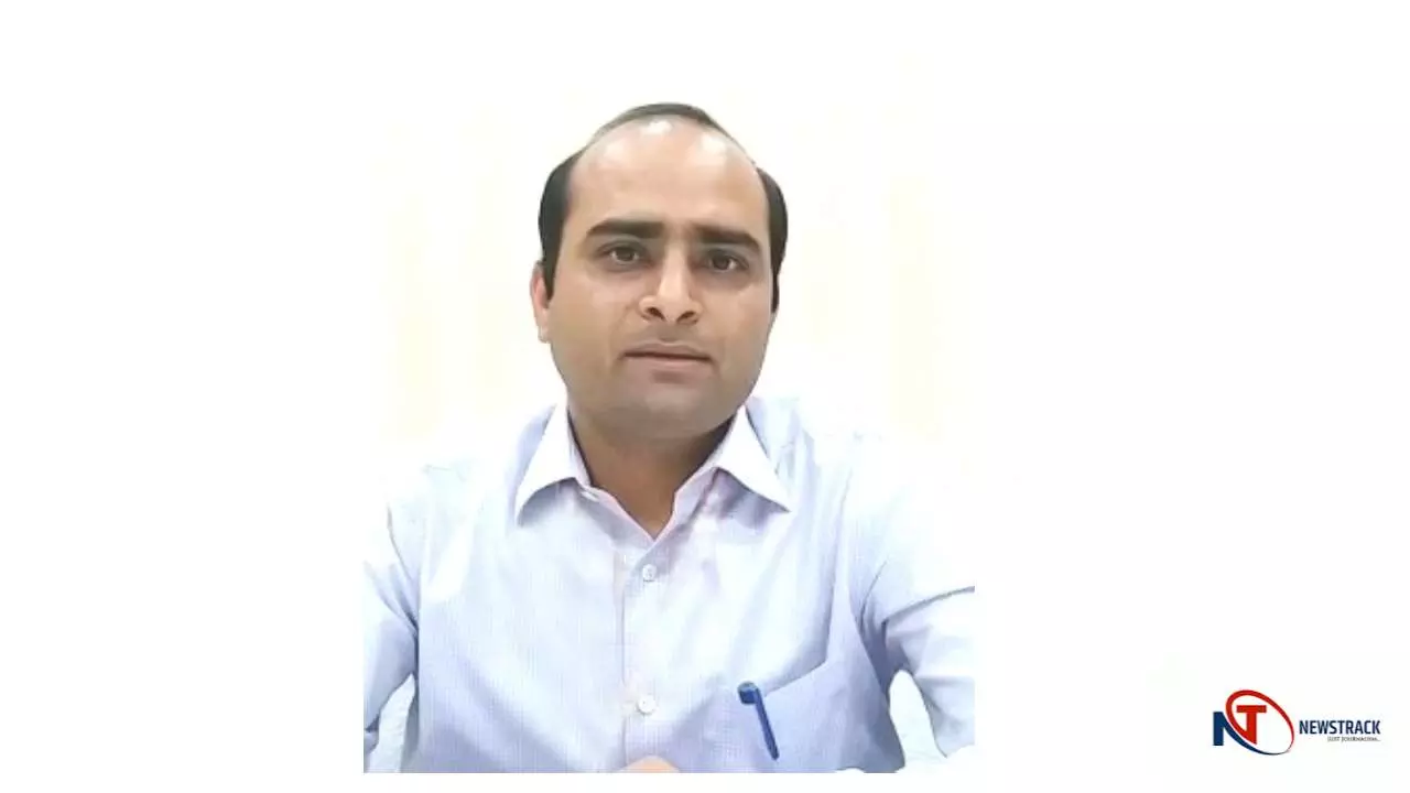 Pratapgarh दीपावली पर जिलाधिकारी ने दी शुभकामनाएं, सुरक्षित व पर्यावरण अनुकूल त्योहार मनाने की अपील