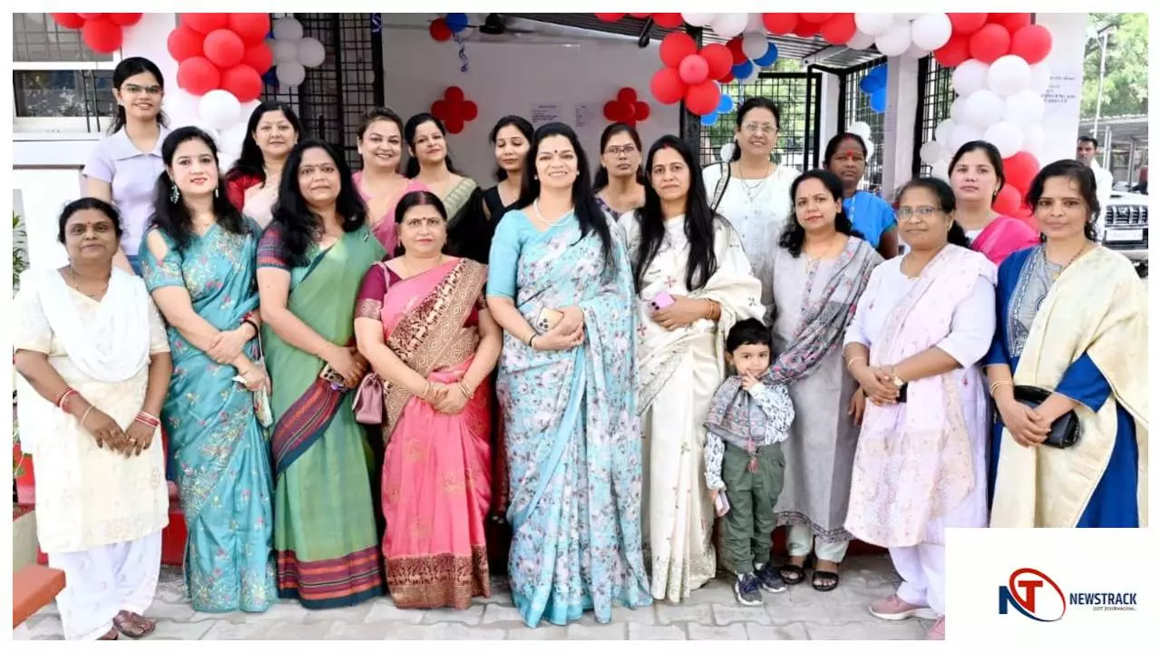Jhansi News : झांसी मंडल रेल चिकित्सालय की नवीनीकृत कैन्टीन का उद्घाटन सम्पन्न