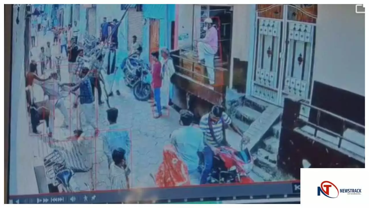 Mahoba News : महोबा में वर्चस्व की लड़ाई में लाठी-डंडे चले, एक युवक गंभीर रूप से घायल