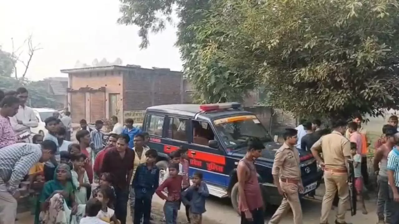 Hardoi News: शराब के नशे में छोटे भाई ने लाठी से पीटकर बड़े भाई की हत्या की Hardoi News: शराब के नशे में छोटे भाई ने लाठी से पीटकर बड़े भाई की हत्या की