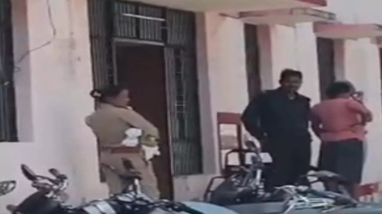 Srilankan female tourist dies under mysterious circumstances in Shravasti