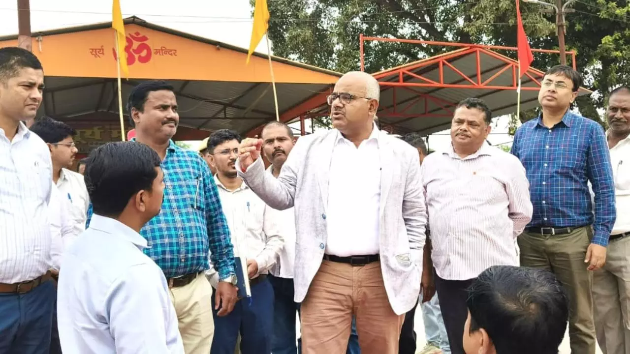 Kanpur News: छठ महापर्व को लेकर प्रशासन अलर्ट, डीएम ने घाटों का निरीक्षण कर दिए सख्त निर्देश Kanpur News: छठ महापर्व को लेकर प्रशासन अलर्ट, डीएम ने घाटों का निरीक्षण कर दिए सख्त निर्देश