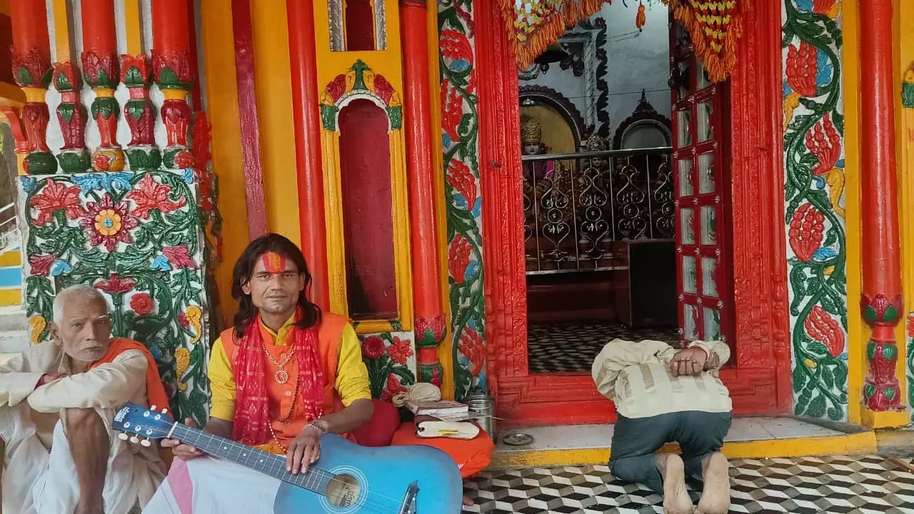 Shravasti Deepotsav: 21,000 diyas lit at Sitadwar Temple on Chhoti Diwali